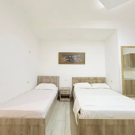 Holiday Rooms Shengjin *