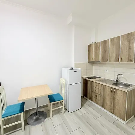 Holiday Rooms Shengjin *